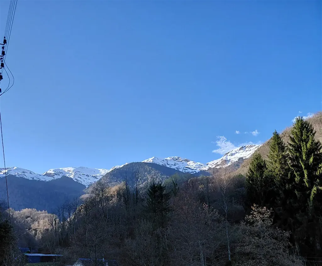 Grange Aménagée avec Vue Sud à Bagnères de Bigorre