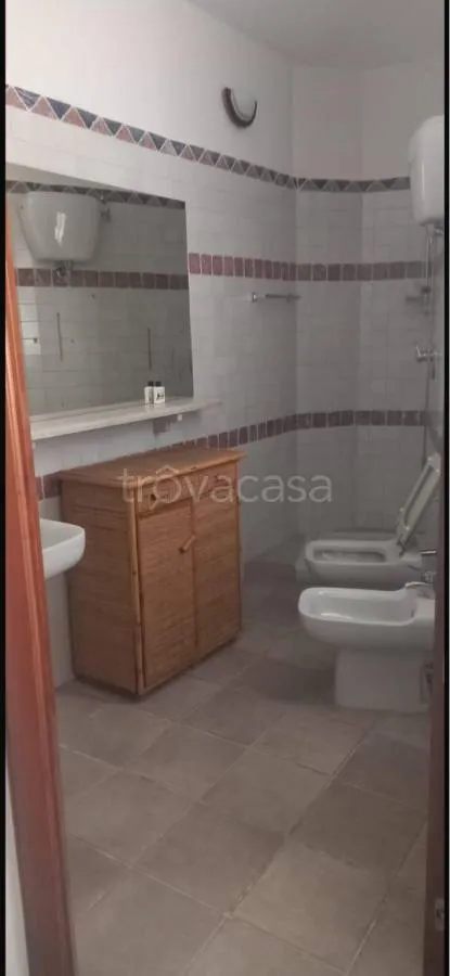 Salles de bain - Independent Villa with Dual Access in Parete