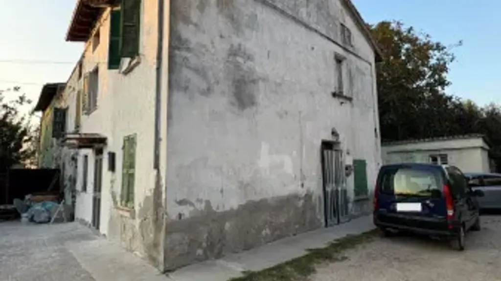 Välivaade - Terraced House with Garden in Brescello
