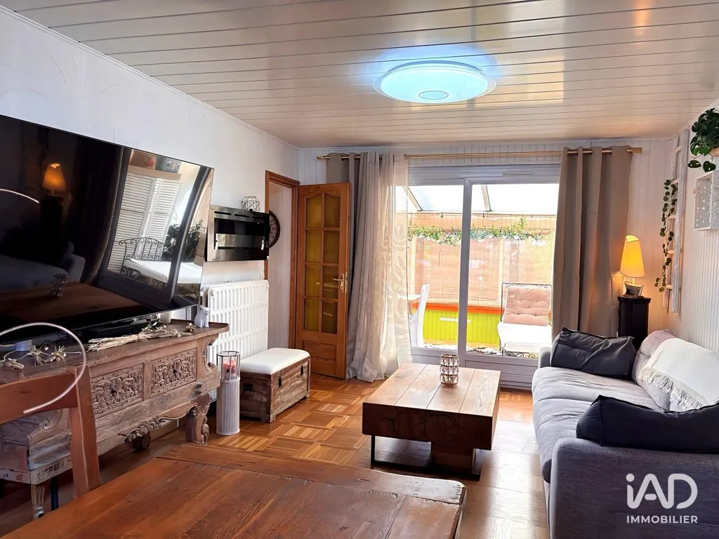 Elutuba - Semi-detached House with Garden in Fenain