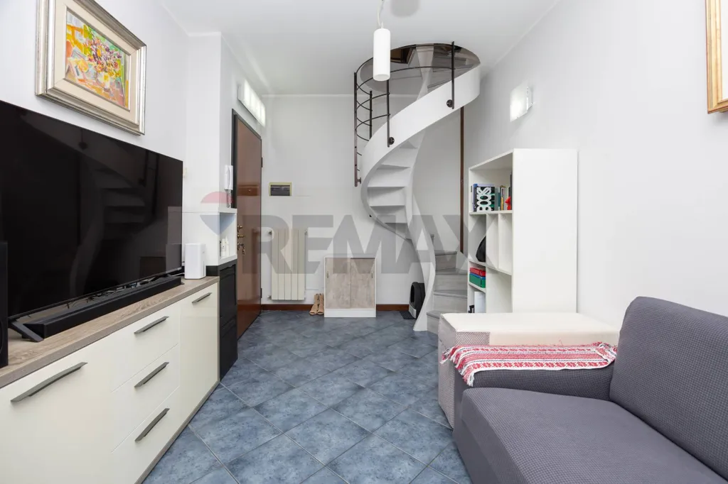 Elutuba - Duplex Apartment with Terrace in Zelo Buon Persico