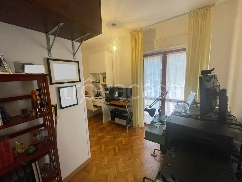 Kabinet - Rear-Accessed Apartment with Garden in Perugia