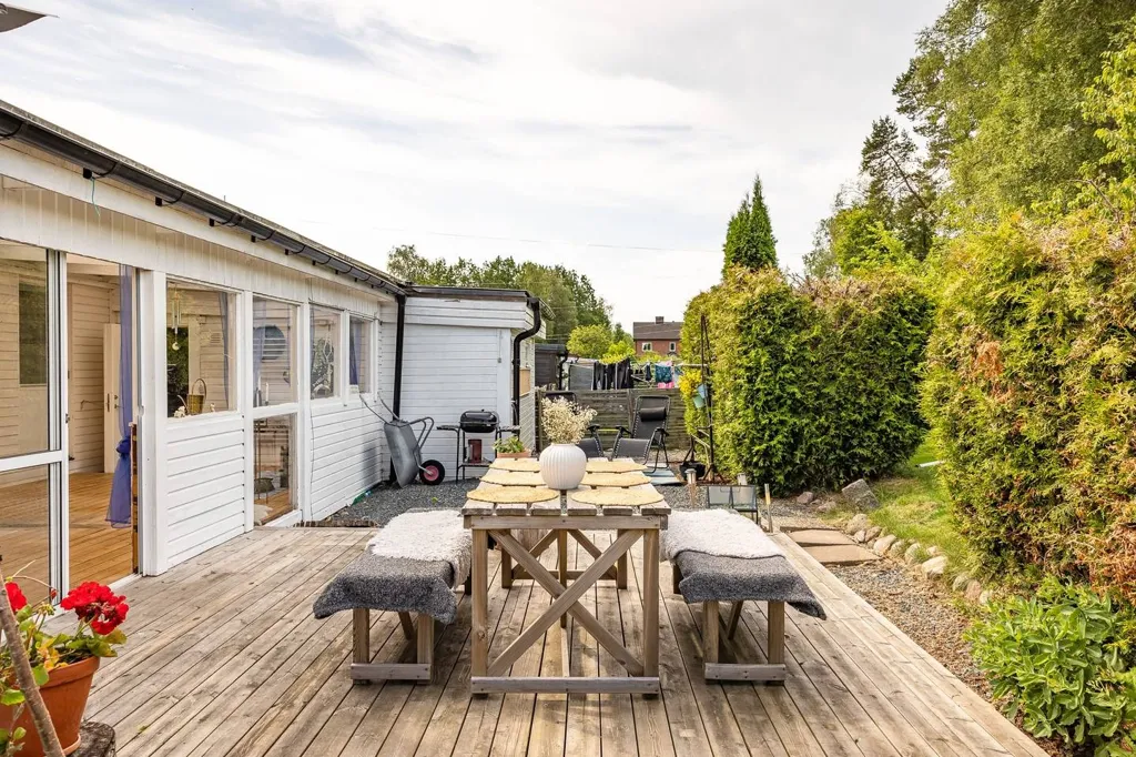 Terrazza - Semi-Detached Villa with Garden in Bodafors