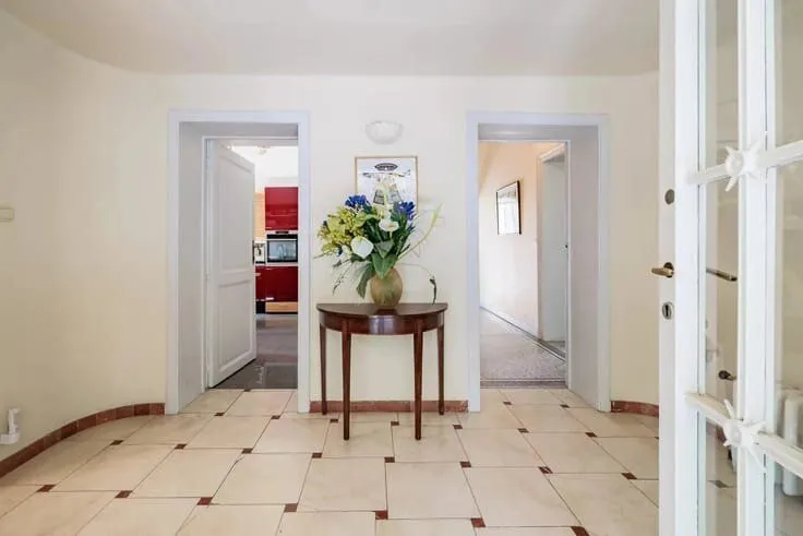5-bedroom house in BE