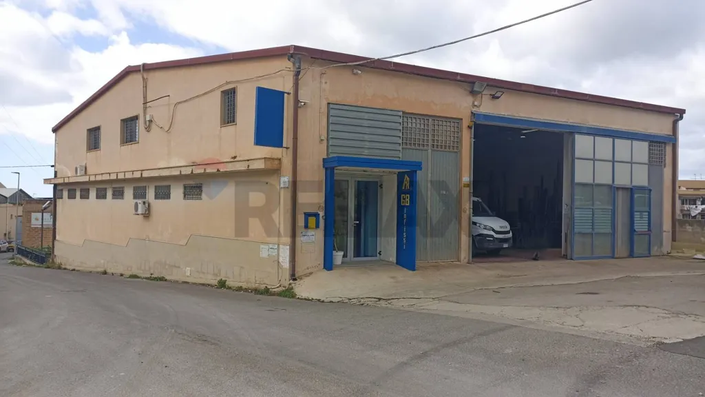 Extérieur - Industrial Warehouse with Solar Rent in Comiso
