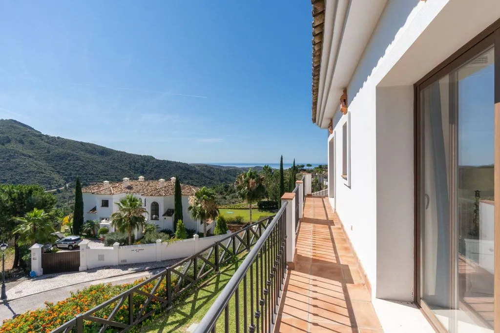 Balcon - Luxury Villa with Sea Views in Benahavis