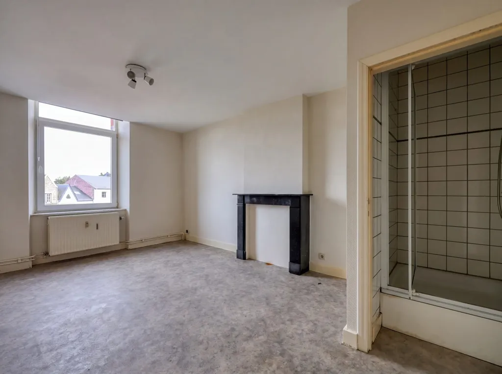 Pièces - Appartement Lumineux avec Ascenseur à Paliseul