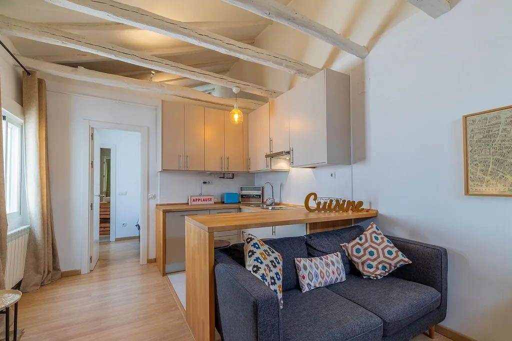 Soggiorno - Charming Loft with Patio View in Malasaña