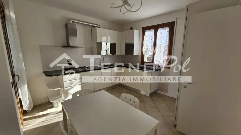 Köök - Three-Bedroom Apartment with Terraces in Brugine