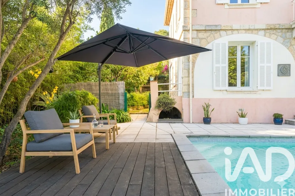 Bassein - Character Villa with Pool in Antibes