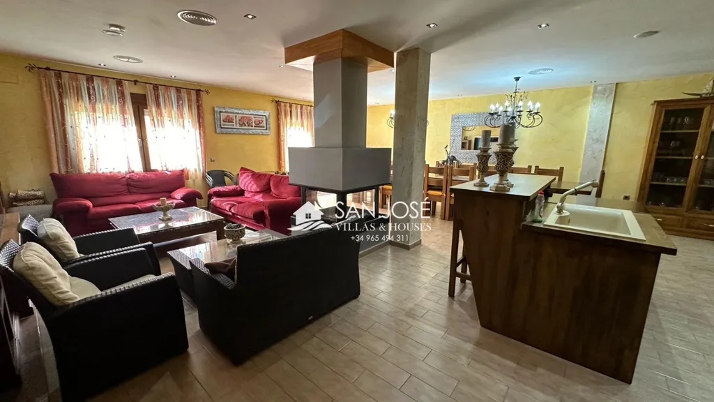 Salle à manger - Luxury Chalet with Tropical Pool in Aspe
