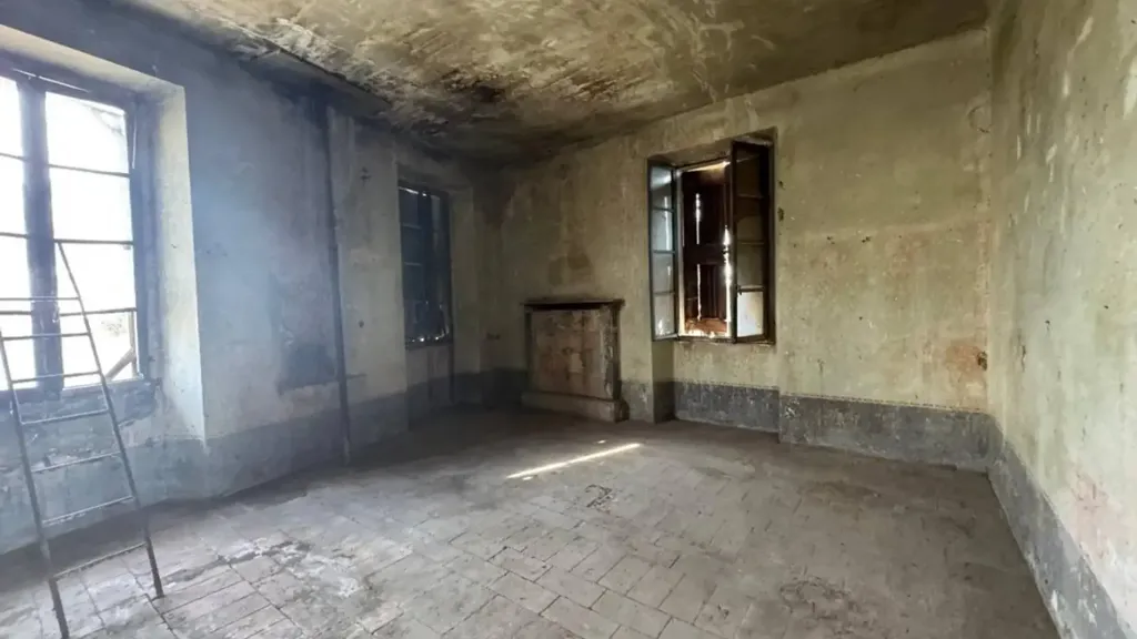 Pièces - Rustic Property with Garden in Cazzago San Martino