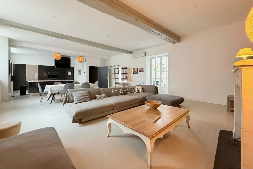 Séjour - Immeuble avec Appartements et Garage à La Rochelle