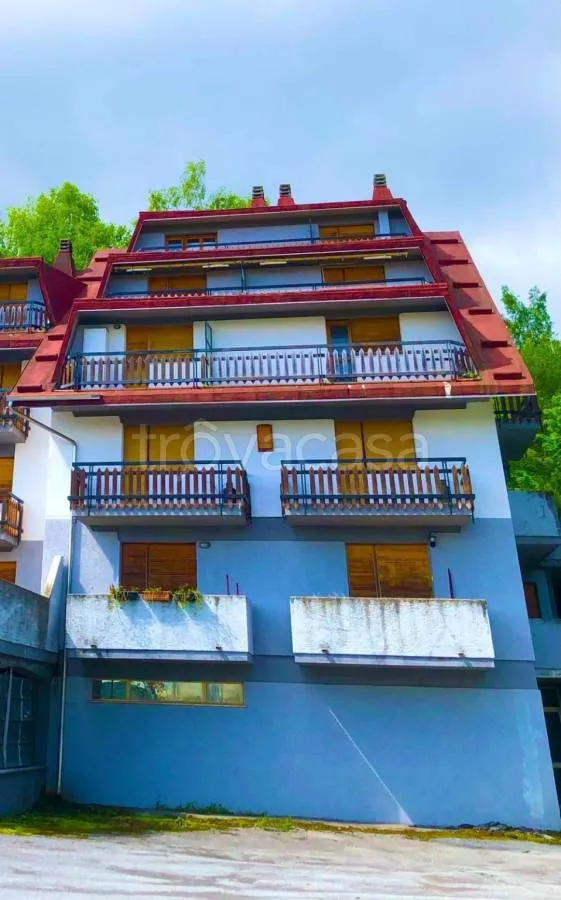 Esterno - Armed Apartment with Balcony in Saint Gree, Viola