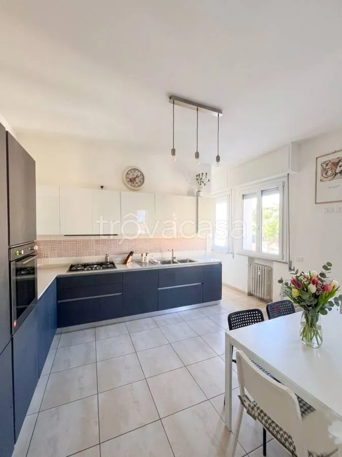 Cucina - Spacious Apartment with Sea View in Pesaro