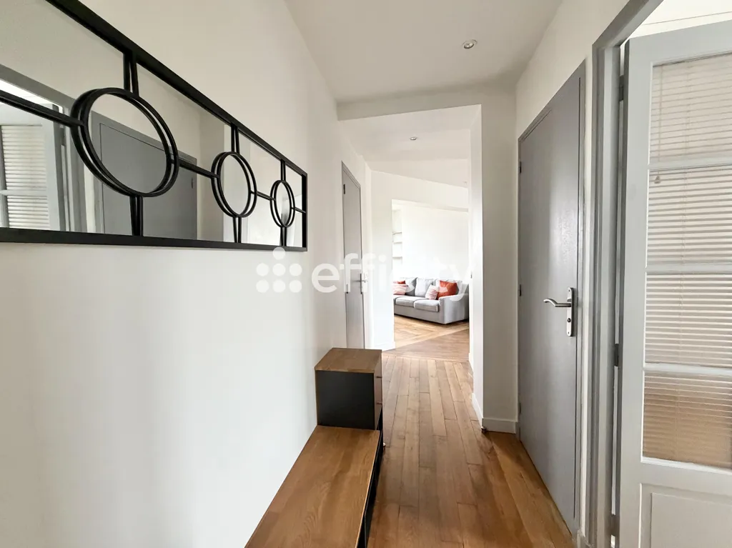 Entrée - Appartement Lumineux avec Vue Dégagée à Paris 20ème
