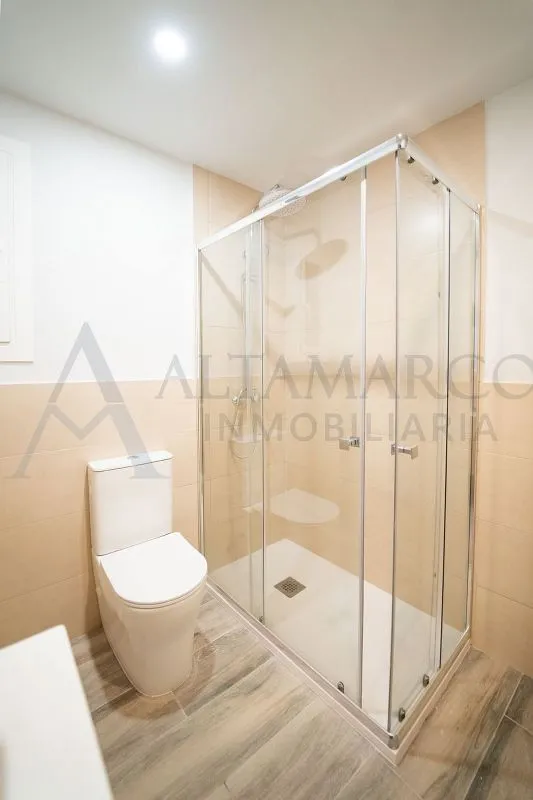 Bathrooms - Reform Apartment with Balcony in Barcelona