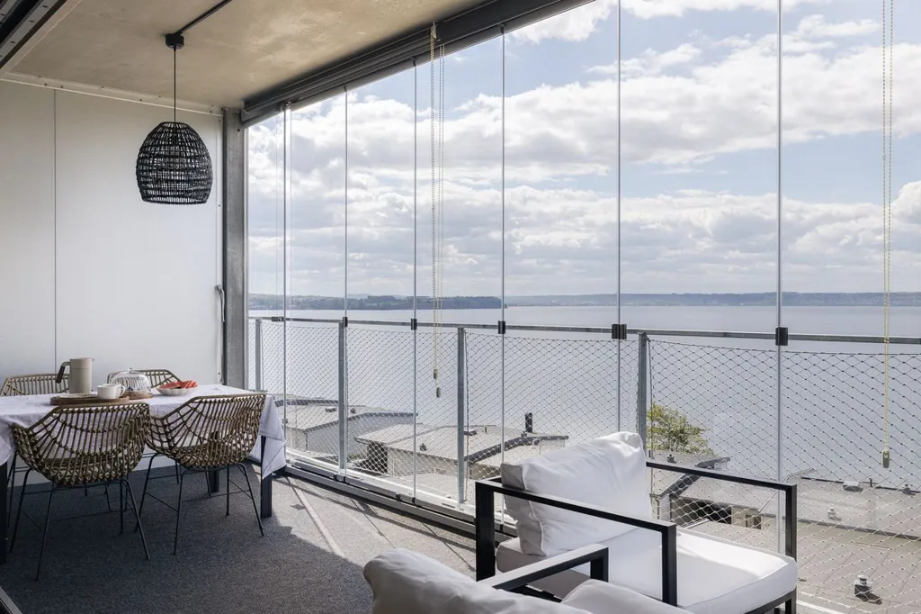 Terrass - Apartment with Vättern View and Balcony in Växjö