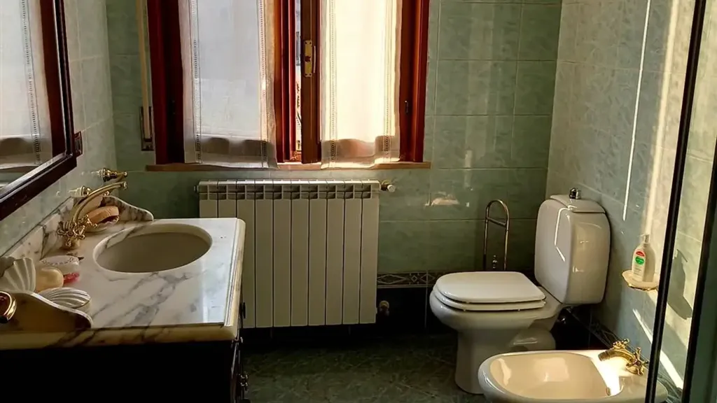 Baños - Villa with Jacuzzi near Guastalla Centre