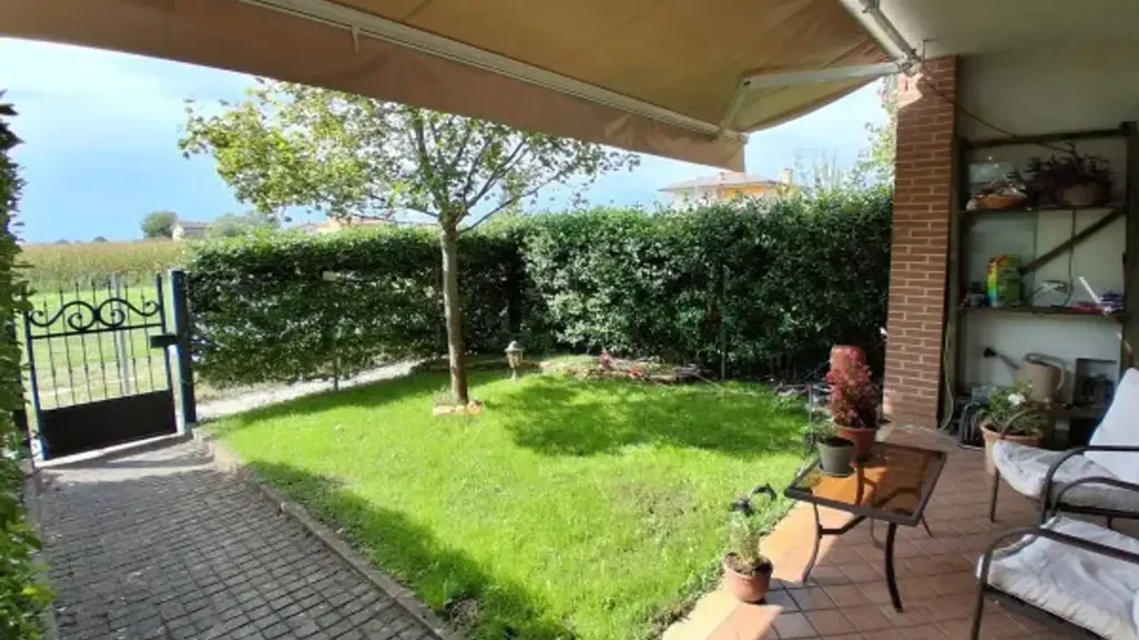 Aed - Contemporary Semi-detached Villa in Rosolina