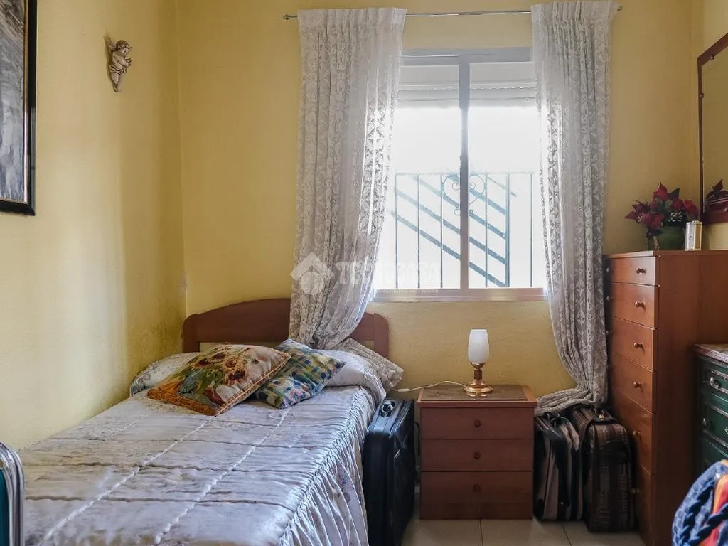 Magamistoad - Ground Floor Flat with Large Windows in Carabanchel Alto