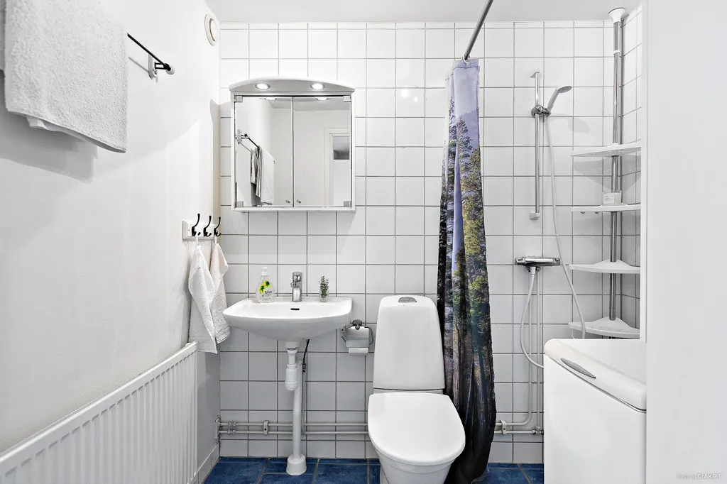 Vannitoad - Bright Apartment with Garden in Rävlanda