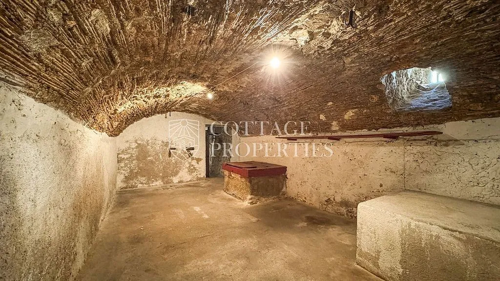 Rooms - Traditional Masía in Bellcaire d'Empordà