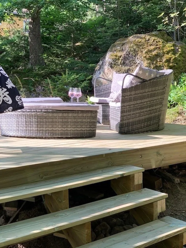 Terrazza - Charming Cottage with Forest Glade in Ängsholmen