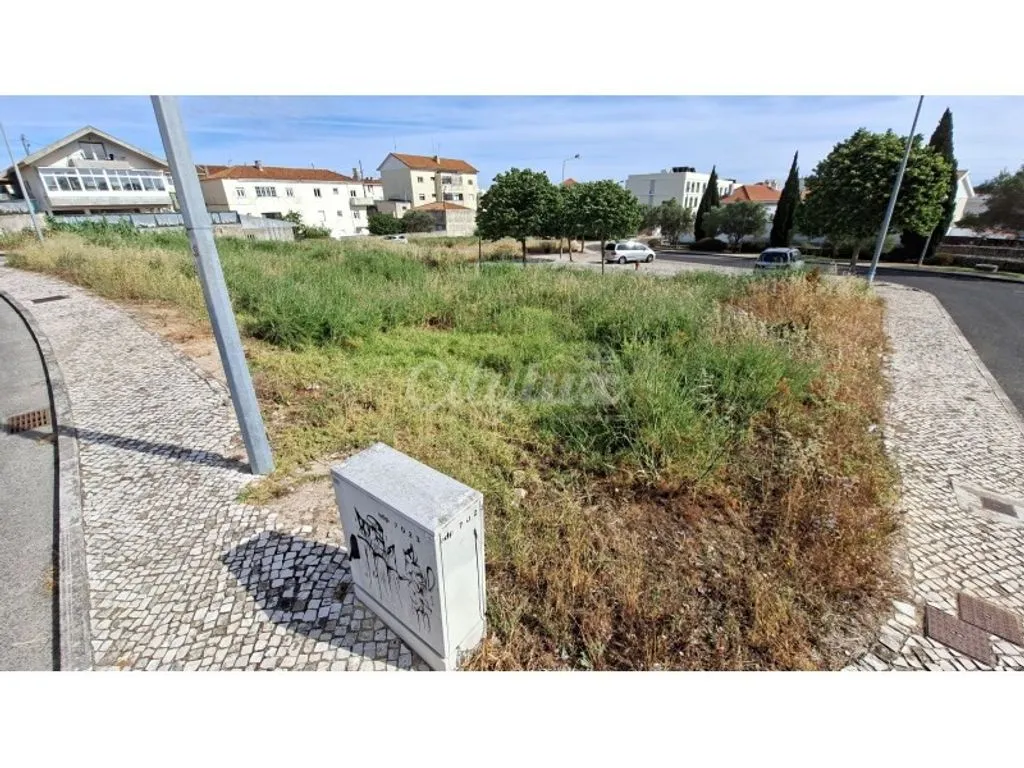 Aed - Approved Plot for Flats in Rebelva, Cascais