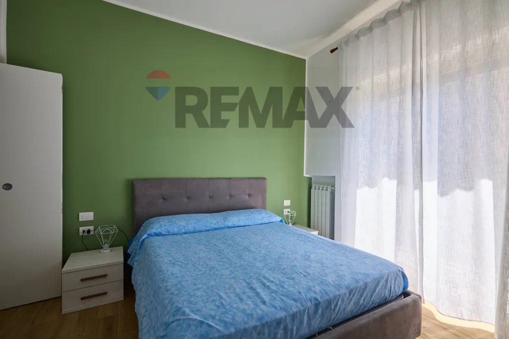 Camere da letto - Ristrutturato Triplex with Balcony in Torre Maura