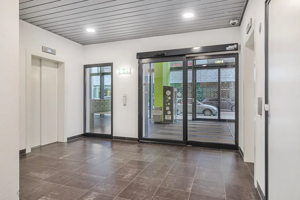 Entrée - 2-Bedroom Apartment with Balcony in Rotterdam