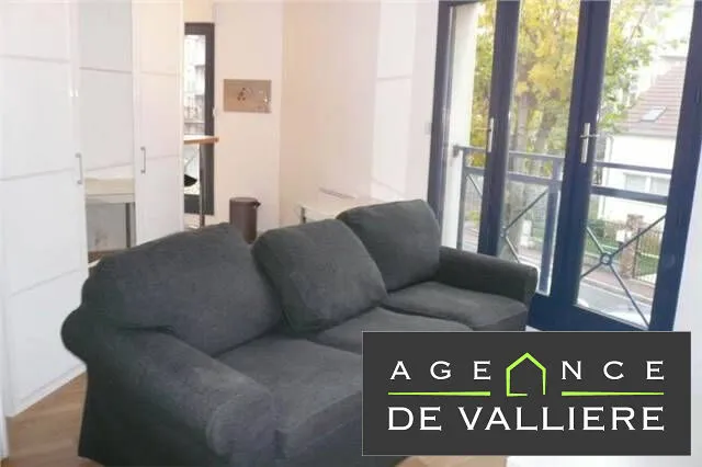 Soggiorno - Studio with Parking in Rueil-Malmaison