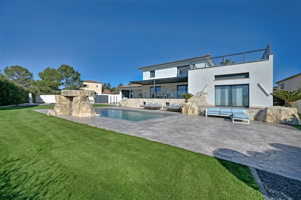 Piscina - Prestigious Villa with Pool near Uzès