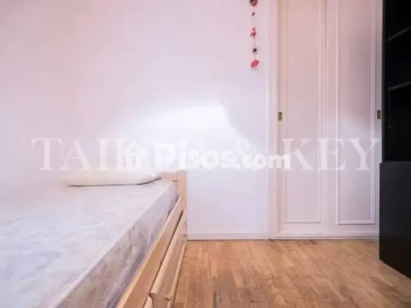 Chambres - Flat with Balcony in Lavapiés-Embajadores