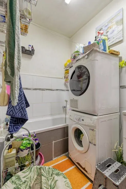 Utility Room - Apartment with Canal View in Antwerp