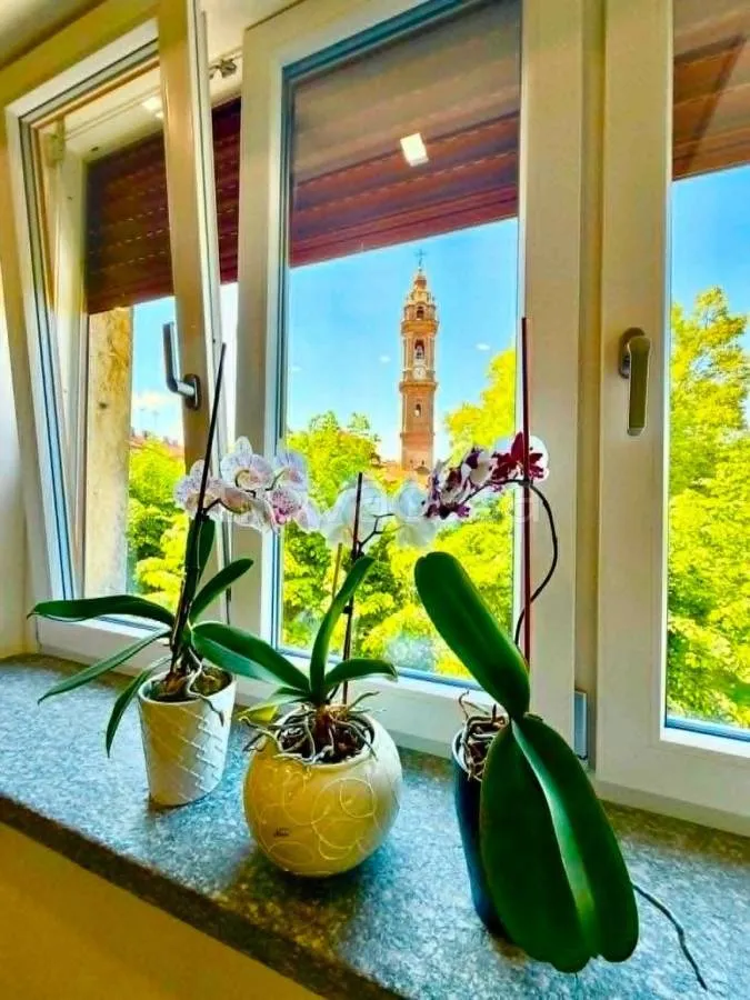 Pièces - Rustic Apartment with Terrace in Saluzzo