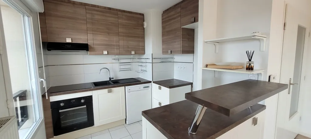 Köök - Modern Flat with Balcony in Pérenchies