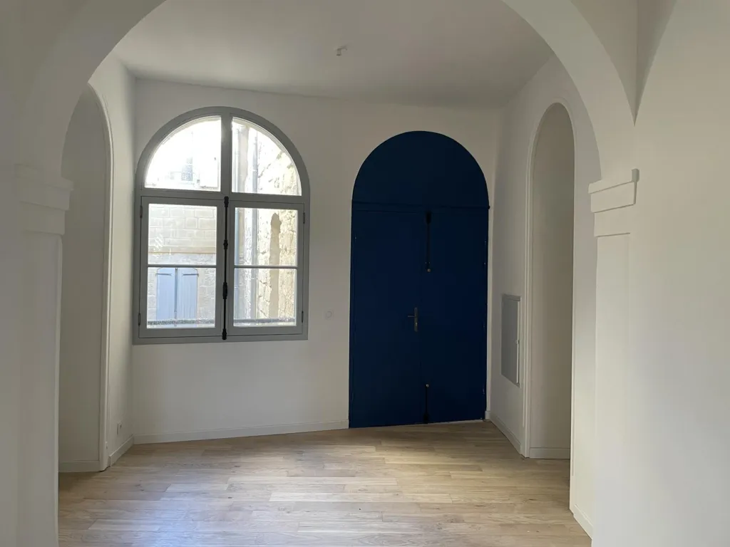 Stanze - City Centre Apartment with Professional Use in Uzès