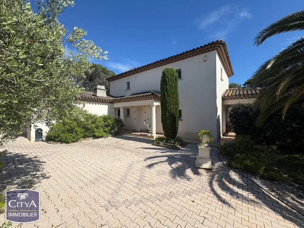 Välivaade - Villa with Pool in Saint-Raphaël
