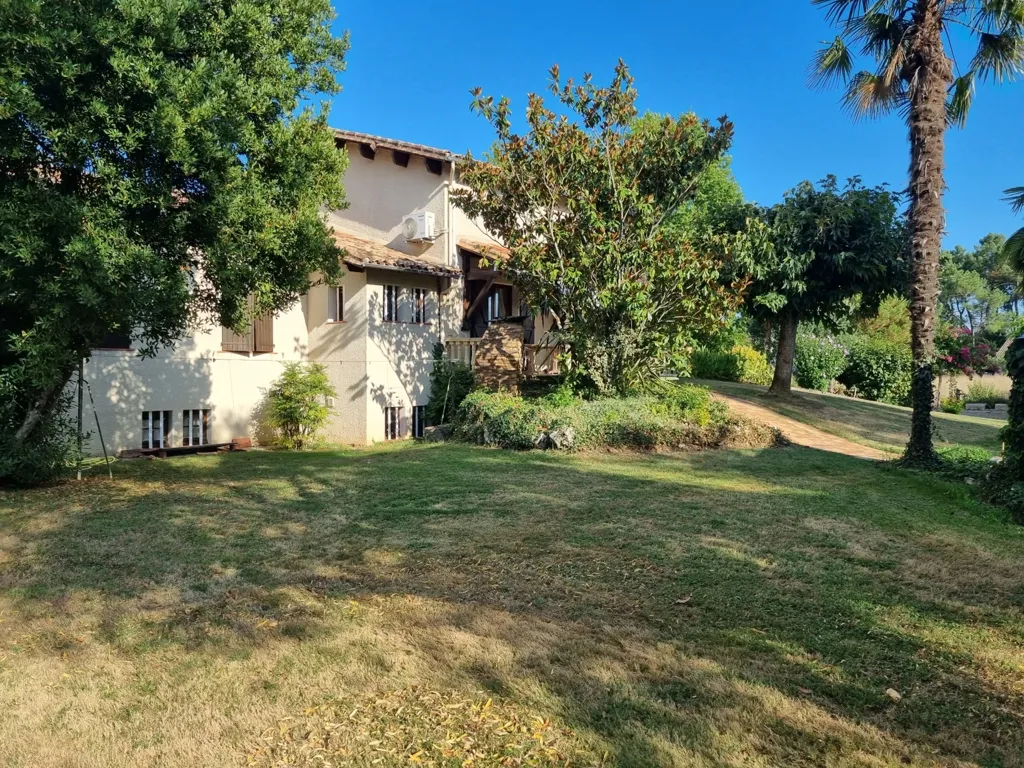 Aed - Villa with Pool in Quiet Lot-et-Garonne Setting