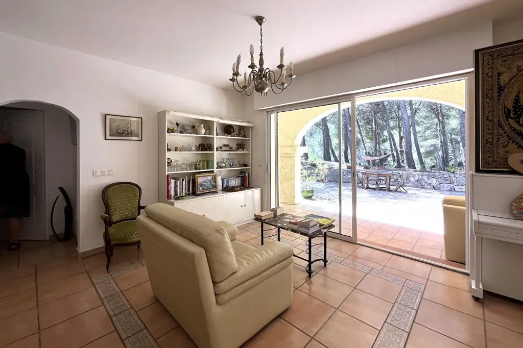 Elutuba - Architect's House with Pool in Ventabren