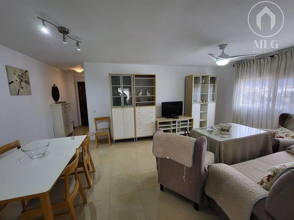 Elutuba - Furnished Flat with East View in Perchel Sur