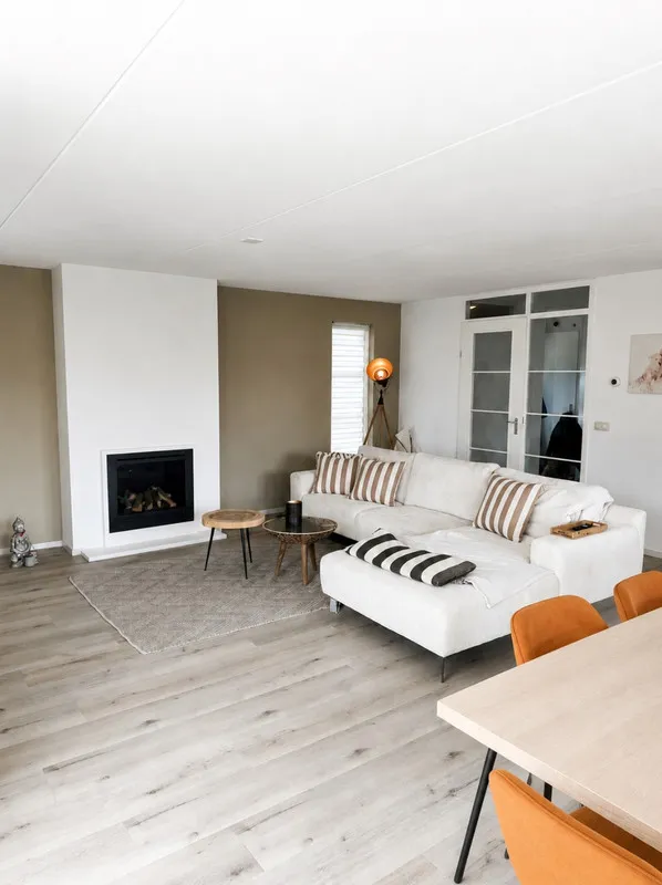 Elutuba - Riet-Covered Villa with Water Views in Makkum