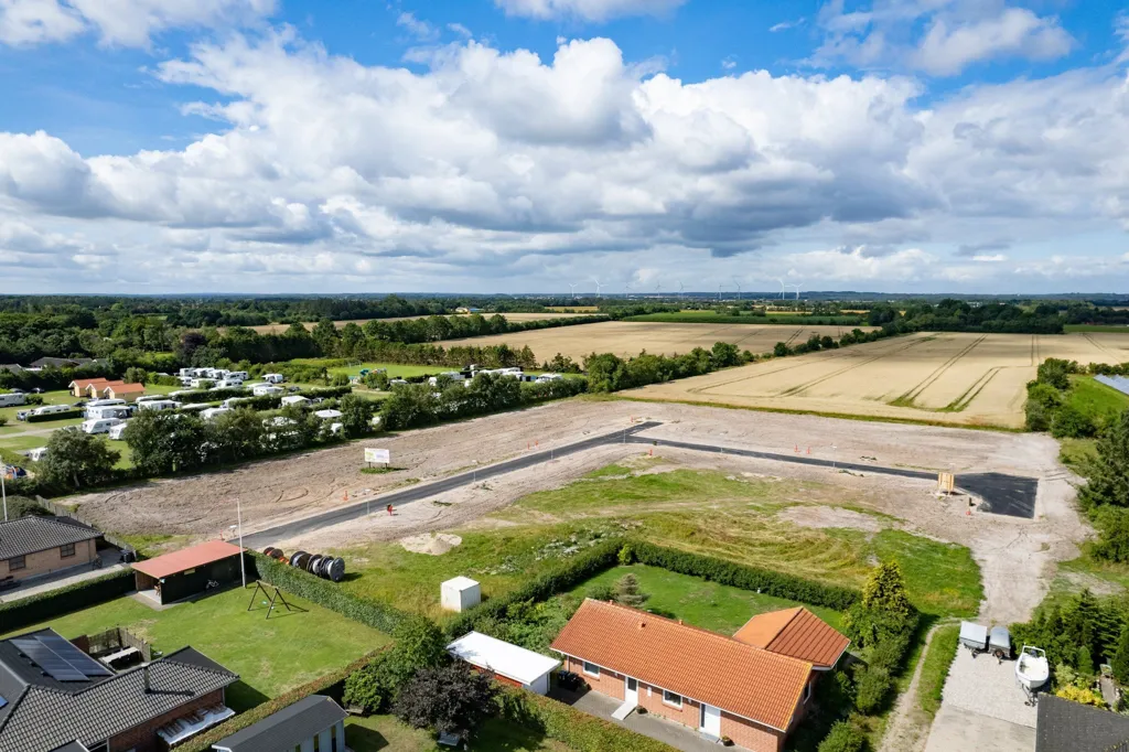 Õhuvaade - Year-Round Plot with 5G Coverage in Hadsund
