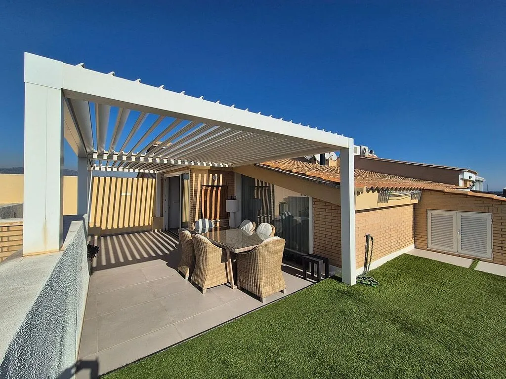 Terraza - Ático duplex con terraza en Carrer de l'Estatut Valencià