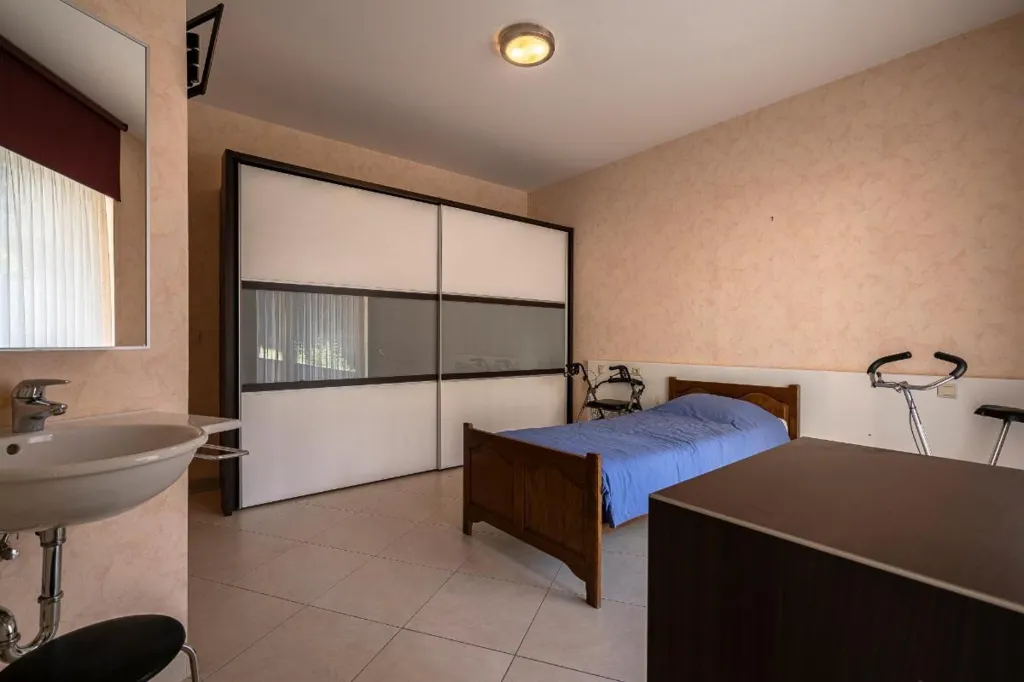 Magamistoad - Modern Ground Floor Flat near Aalst Park
