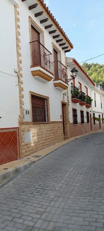 Terraced House with Terrace in Monda