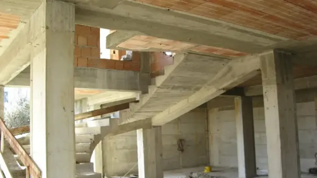 Toad - Under Construction Villa with Garden in Mendicino