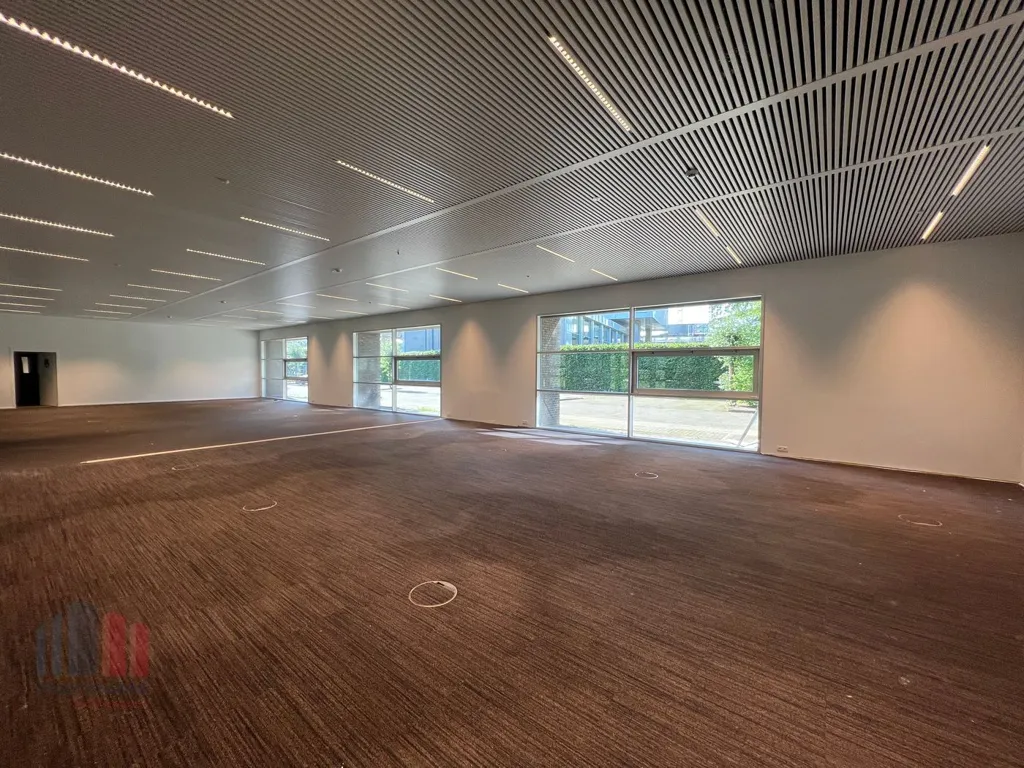 Toad - Office Space with Private Terrace in Gentbrugge