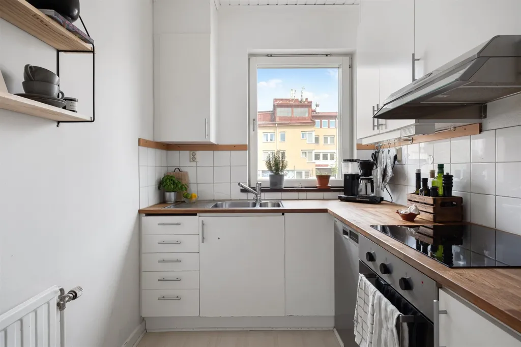 Köök - Apartment with Balcony near Bromma Station